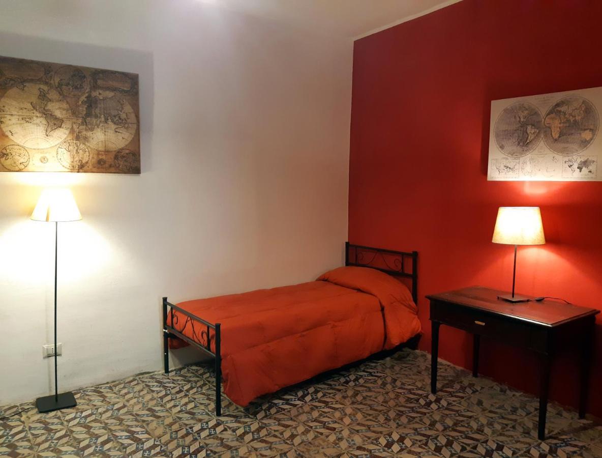 Bed and Breakfast Antico Palazzo Affitti Brevi Пьяцца-Армерина Экстерьер фото