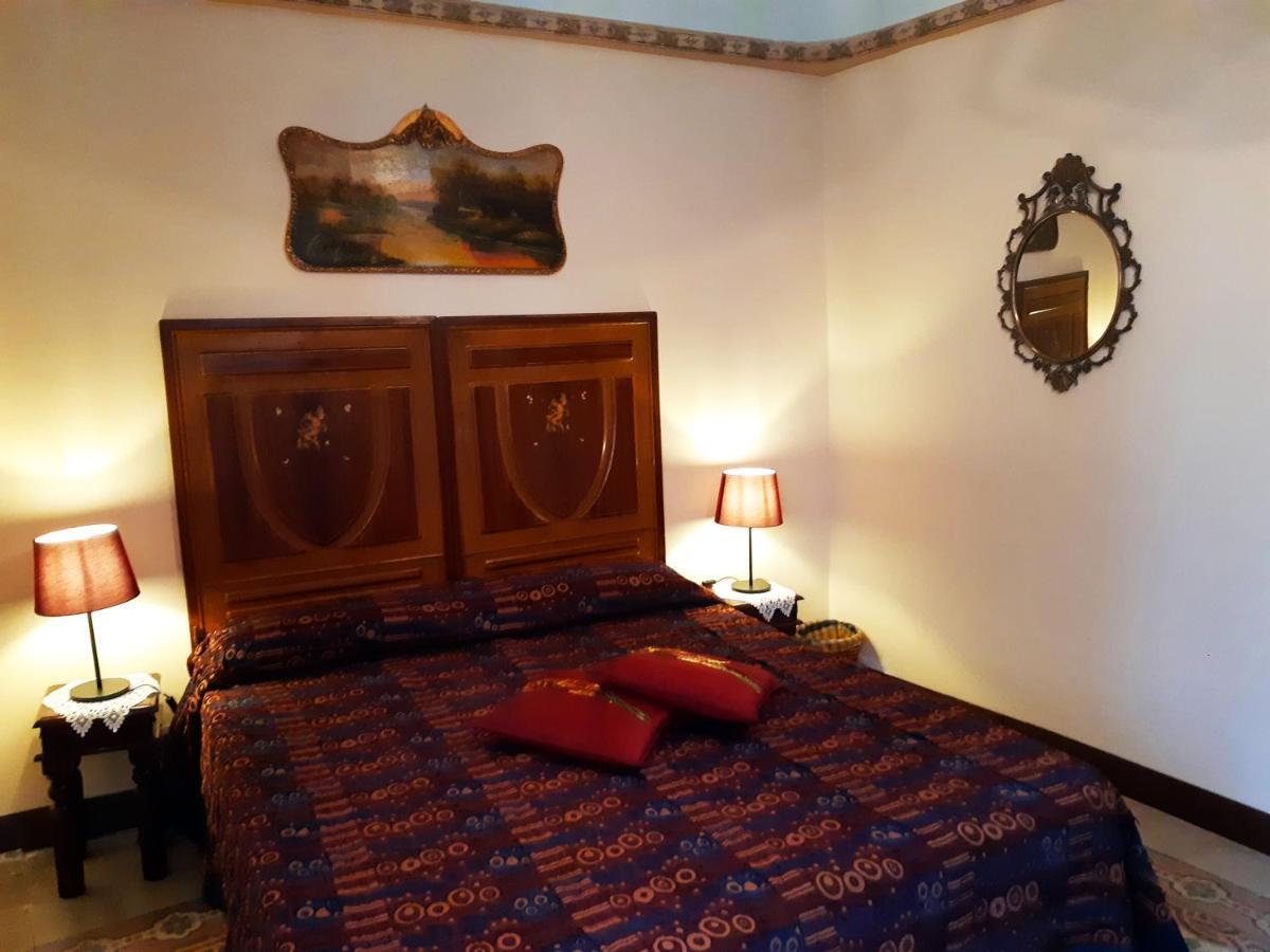 Bed and Breakfast Antico Palazzo Affitti Brevi Пьяцца-Армерина Экстерьер фото